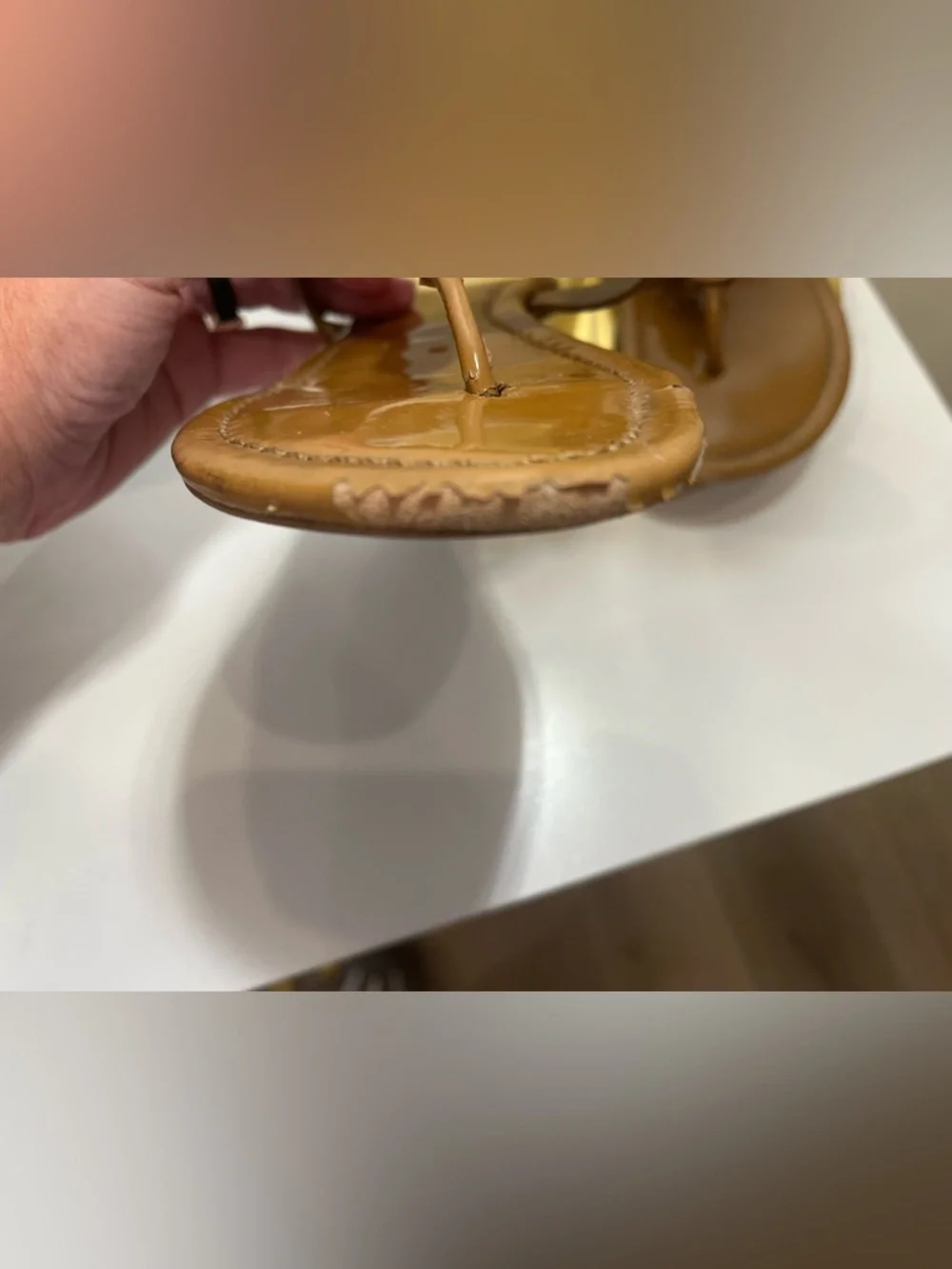Tory Burch Patent Leather Logo Thong Sandals in Cognac Tan